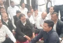 एसडीएम के खिलाफ सरोजिनी नगर तहसील बार एसोसिएशन का धरना समाप्त