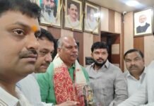 प्रधानमंत्री के मन की बात को सुनी