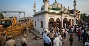 काशी स्टेशन विस्तार के लिए मस्जिद को खाली करने का नोटिस