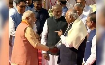 मोदी नहीं अब सिर्फ योगी बचाएंगे हिन्दुत्व
